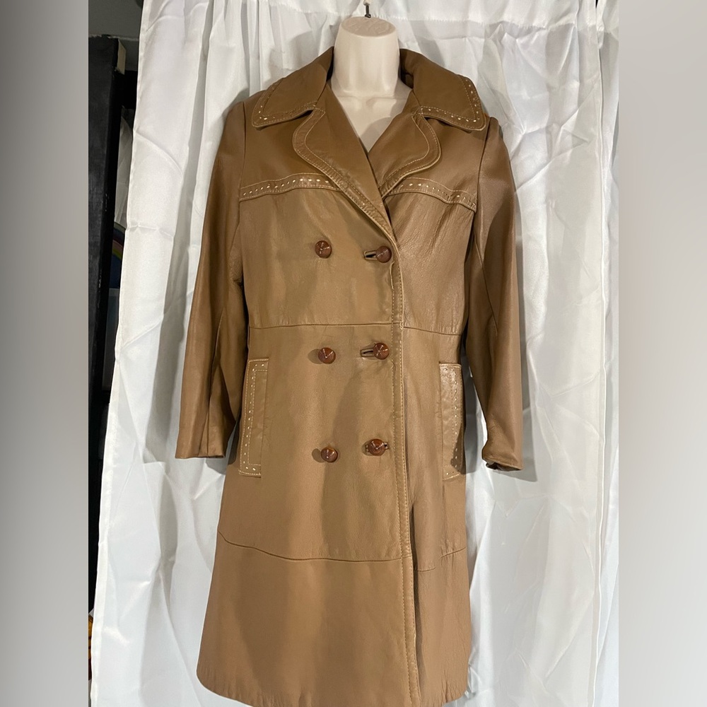 Women's leather vintage  double-breasted coat